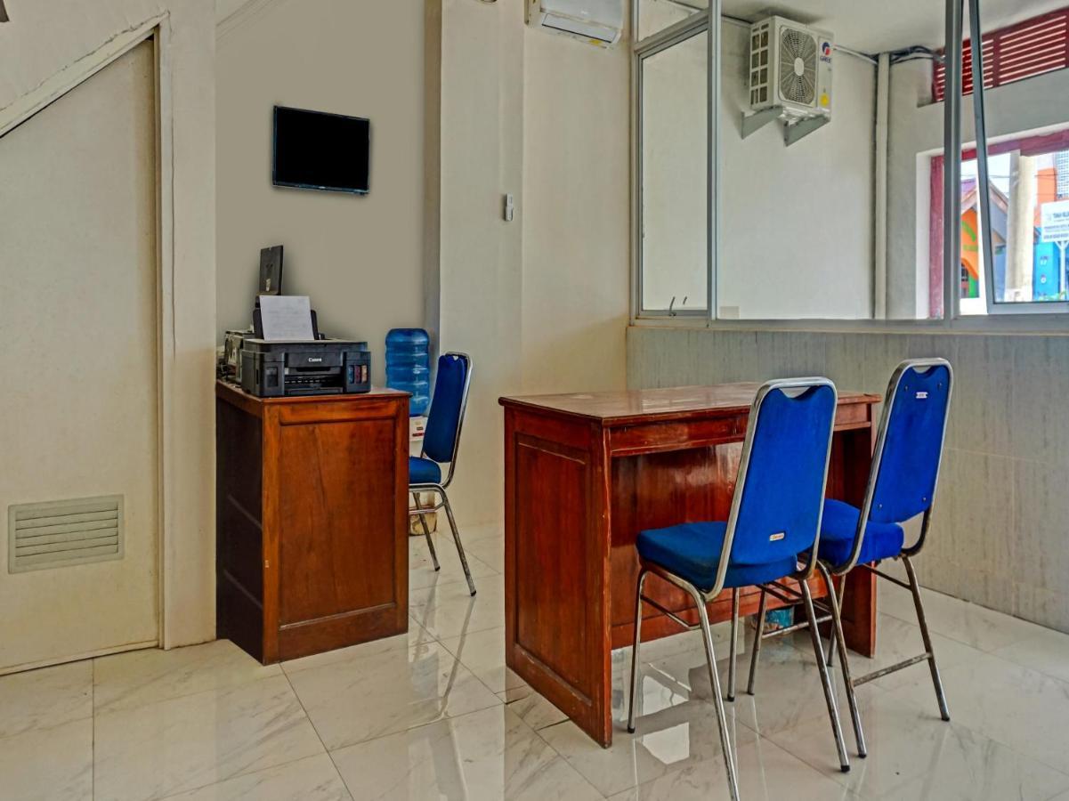 RedDoorz At Losari Area 3 Makasar Zewnętrze zdjęcie