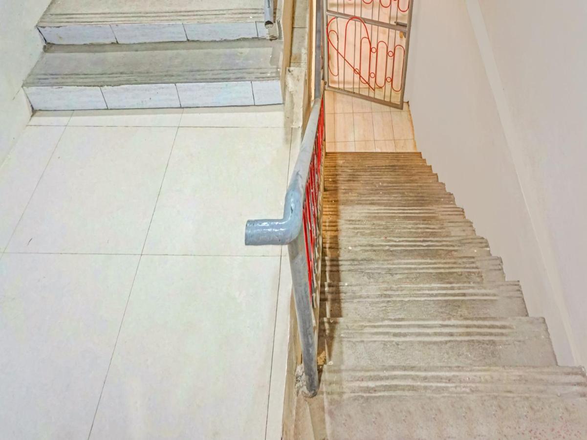 RedDoorz At Losari Area 3 Makasar Zewnętrze zdjęcie