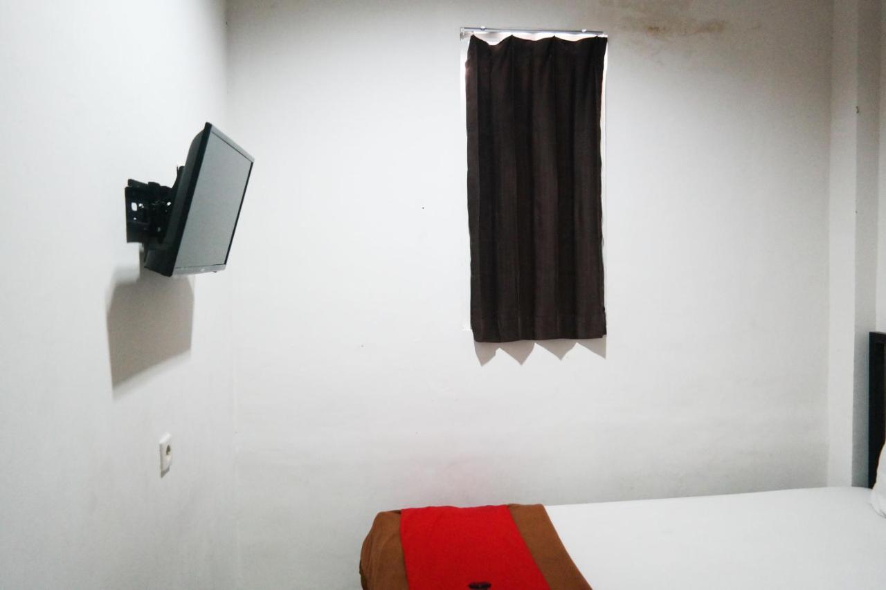 RedDoorz At Losari Area 3 Makasar Zewnętrze zdjęcie