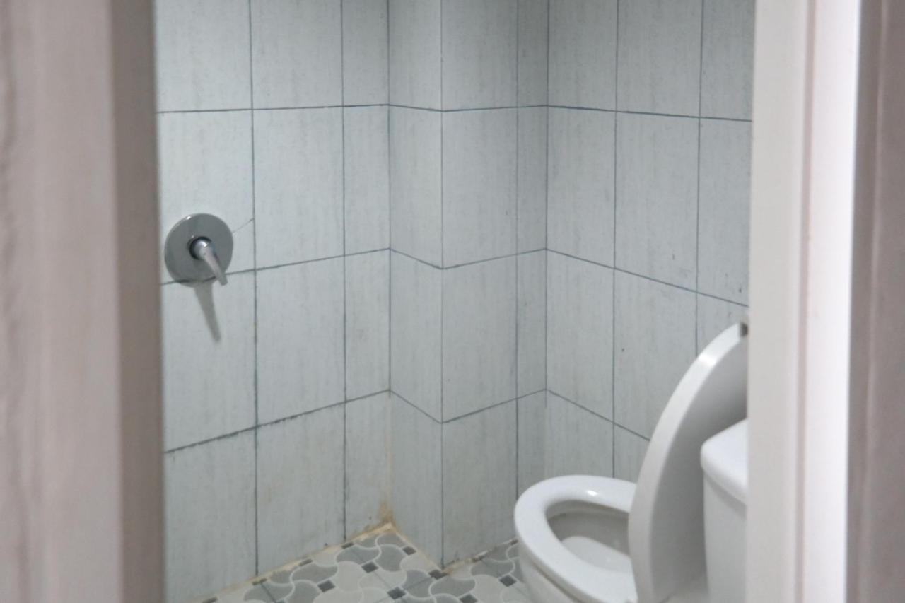 RedDoorz At Losari Area 3 Makasar Zewnętrze zdjęcie