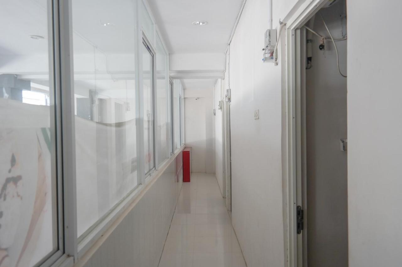 RedDoorz At Losari Area 3 Makasar Zewnętrze zdjęcie