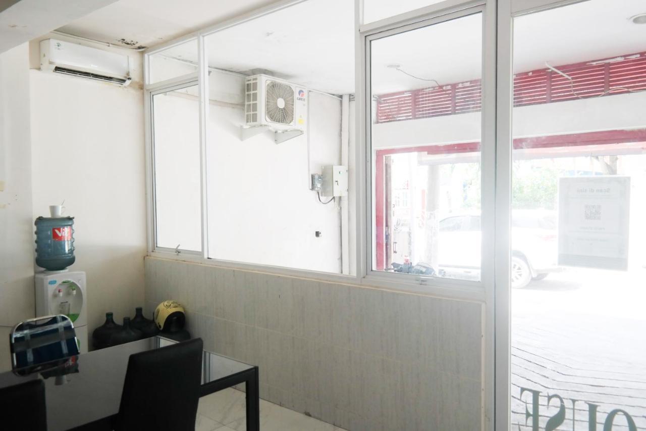 RedDoorz At Losari Area 3 Makasar Zewnętrze zdjęcie
